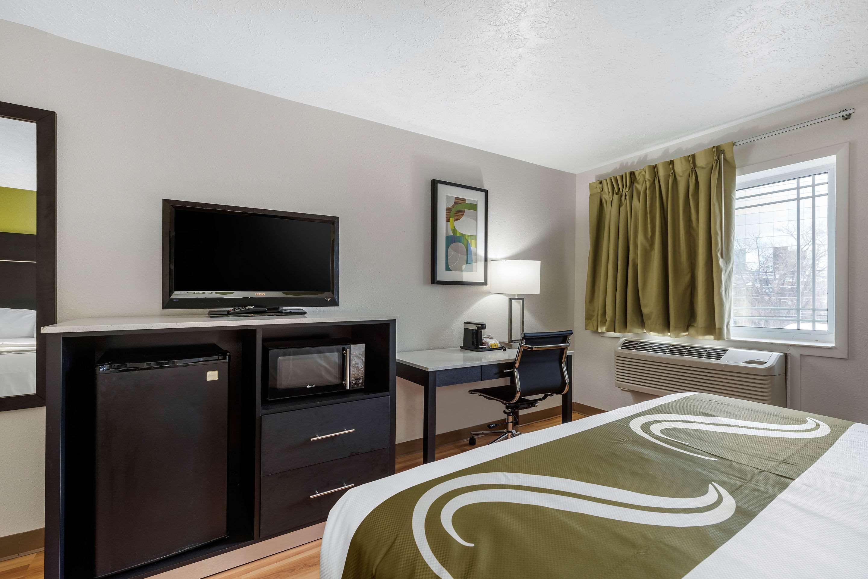 Quality Inn Coraopolis Exterior foto